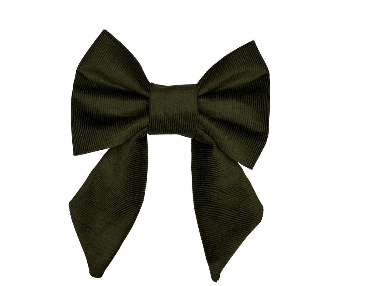 Evergreen Elegance Sailor Bow